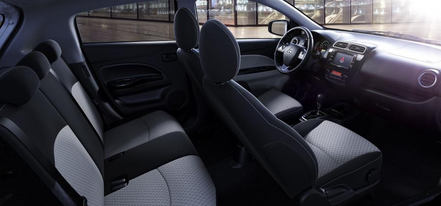 Интерьер Mitsubishi Space Star 2016 года  (EU) (фото 30 из 45)